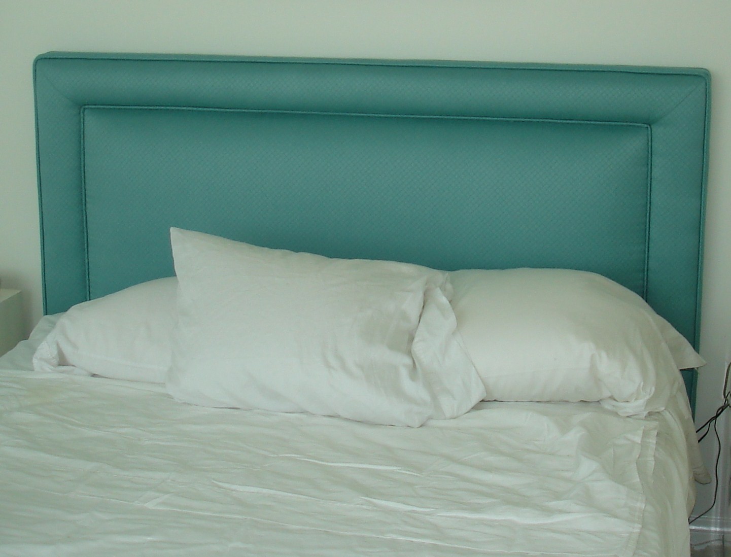 Custom Headboards & Beddings